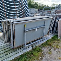 Begagnade grindar med plastskiva B6-0 längd: 1,15 - 2,10 m 